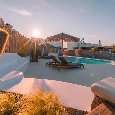 Sea Walk Mykonos 200m To * 프텔리아